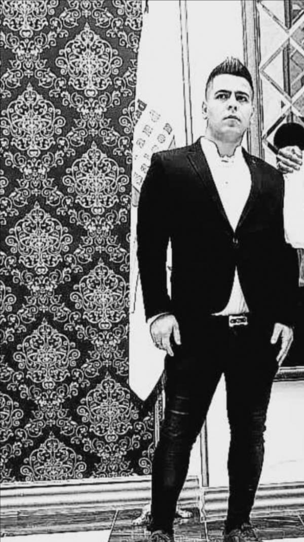 تصویر پروفایل علی اکبر