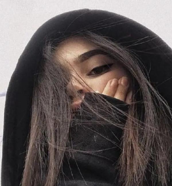 تصویر پروفایل مونا