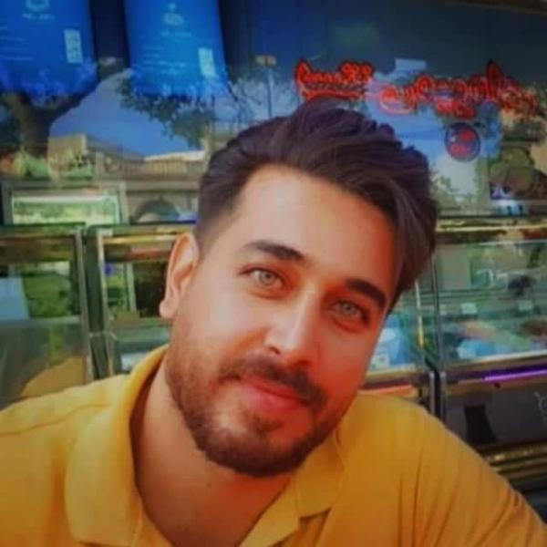 تصویر پروفایل علی