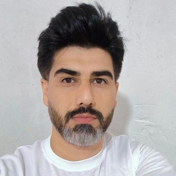 تصویر پروفایل حسین