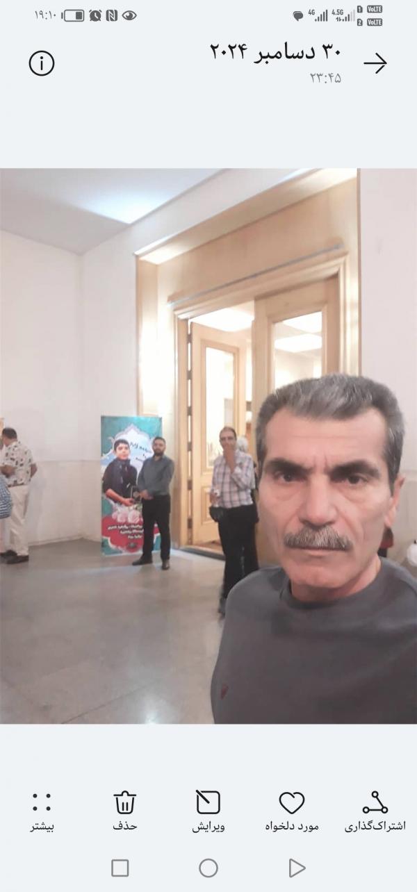 تصویر پروفایل حسین
