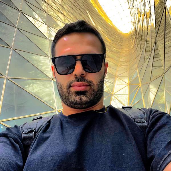 تصویر پروفایل سیاوش