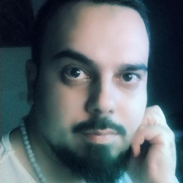 تصویر پروفایل علی