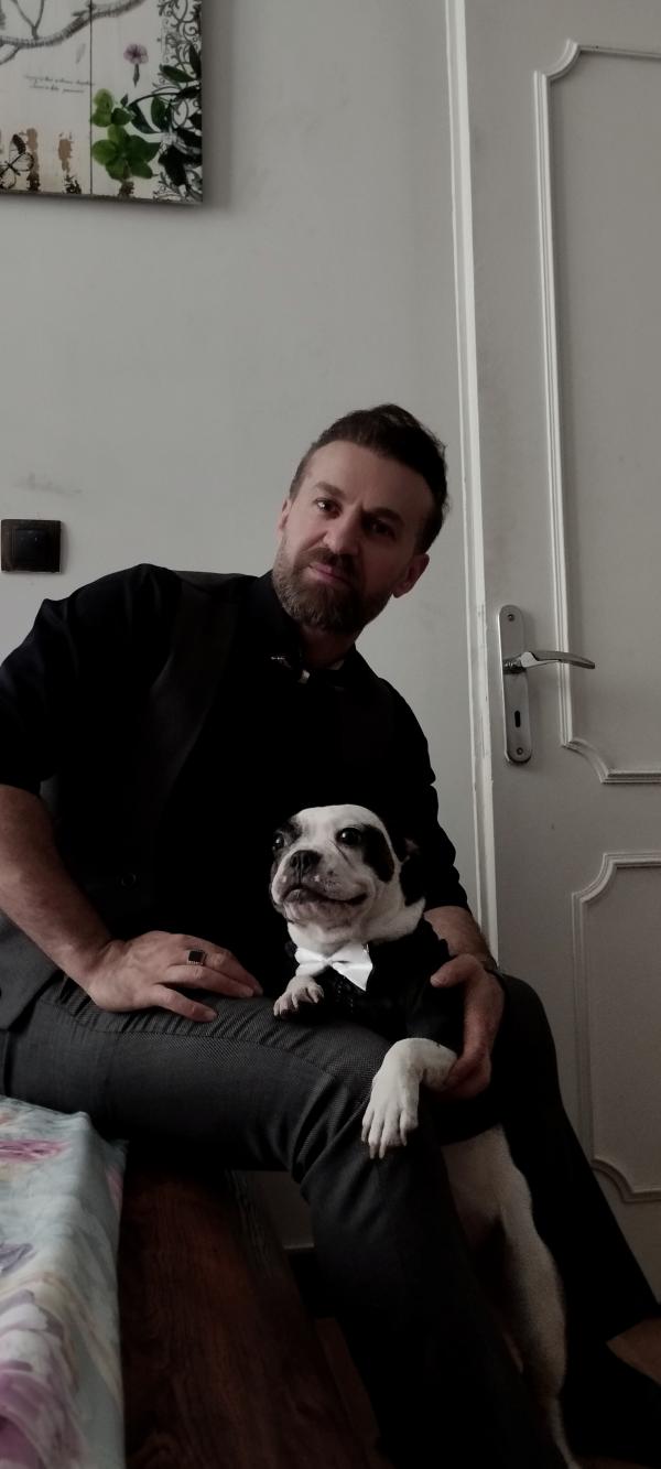 تصویر پروفایل مصطفي