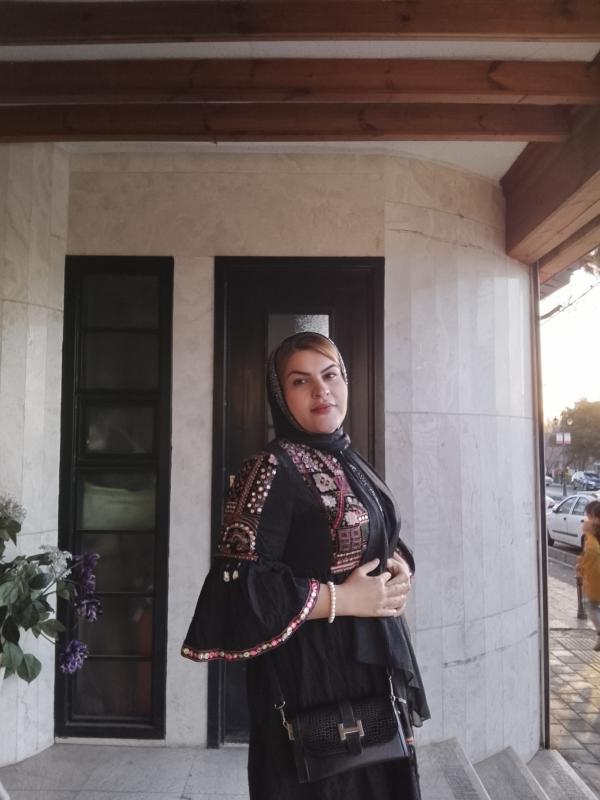 تصویر پروفایل طناز