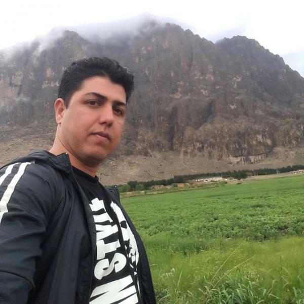 تصویر پروفایل مصطفی