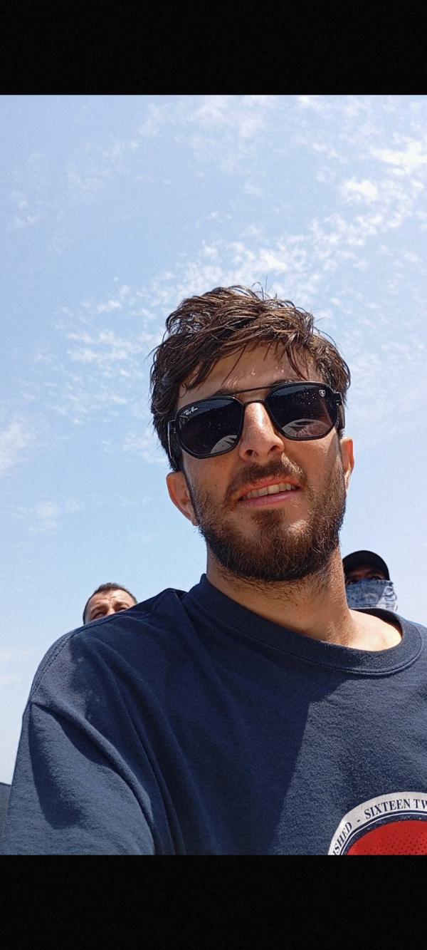 تصویر پروفایل عنایت