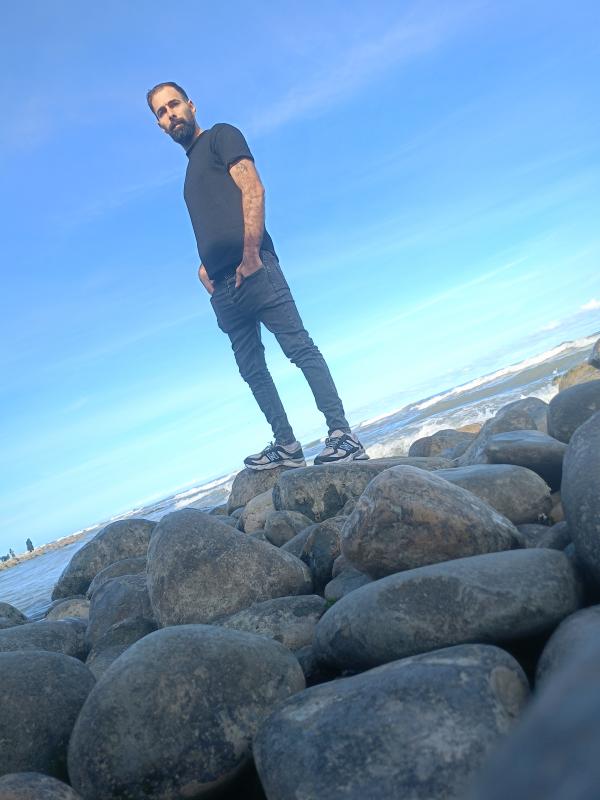 تصویر پروفایل امیر