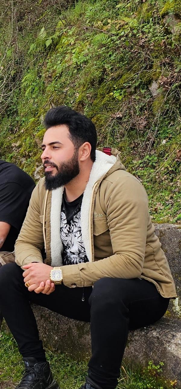 تصویر پروفایل آراد