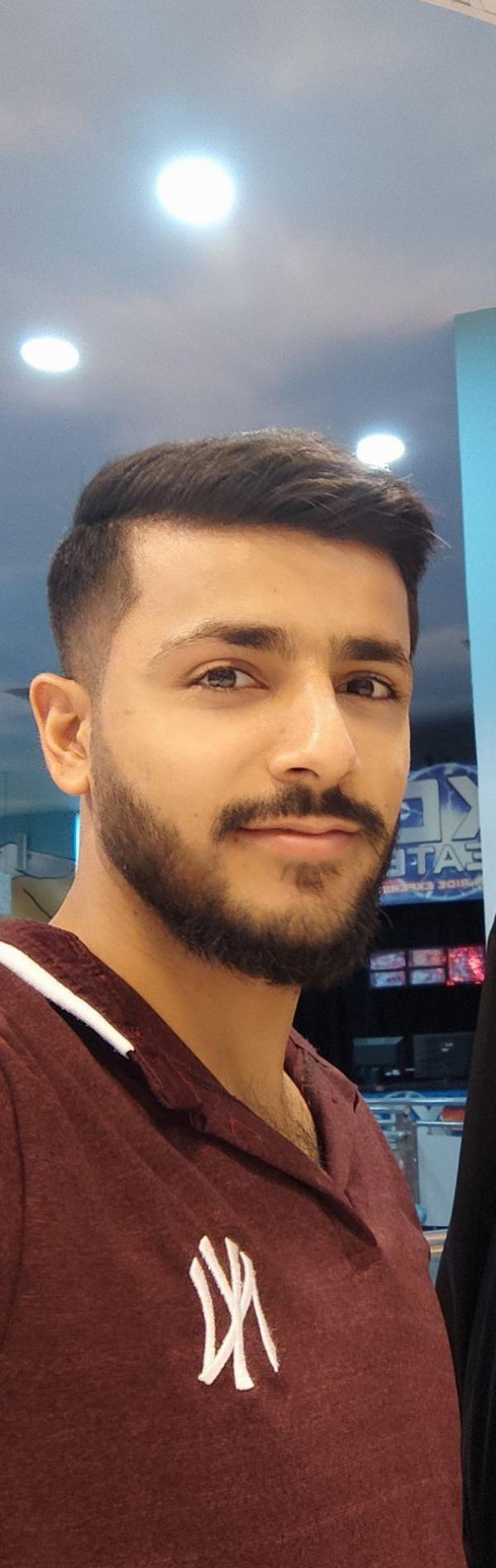 تصویر پروفایل امیرحسین