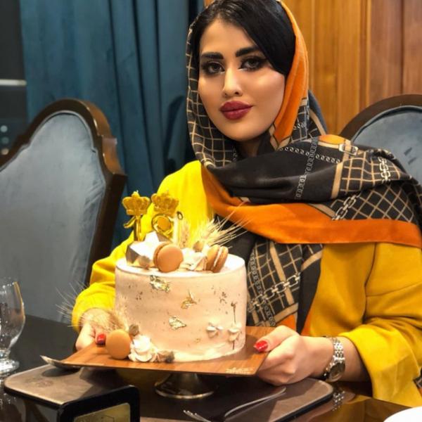 تصویر پروفایل تینا