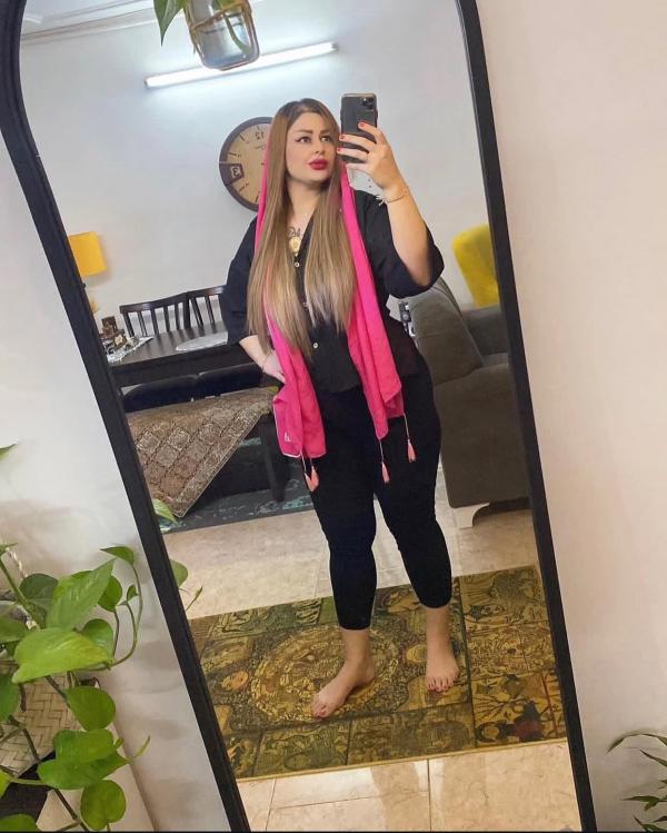 تصویر پروفایل شیرین