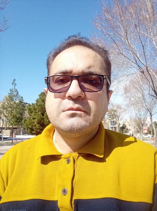 تصویر پروفایل حسین