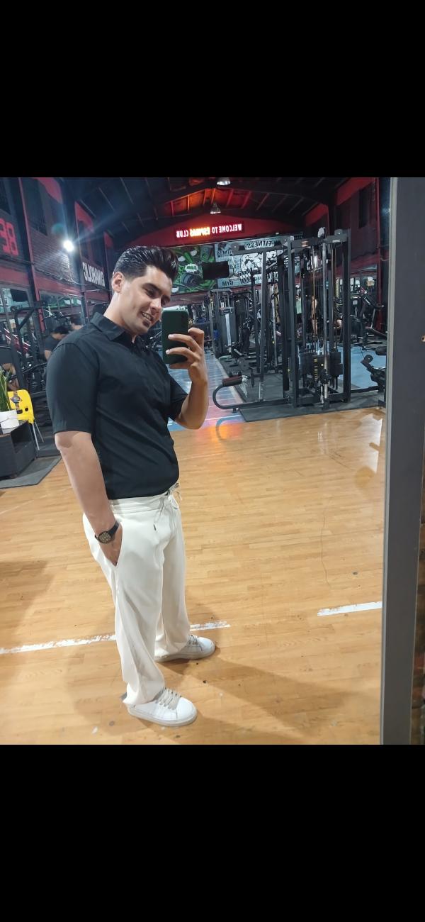 تصویر پروفایل فرامرز