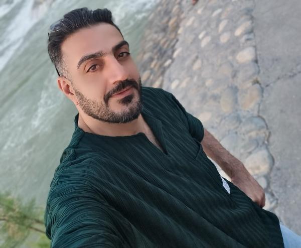 تصویر پروفایل حسین