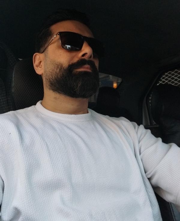 تصویر پروفایل مانی