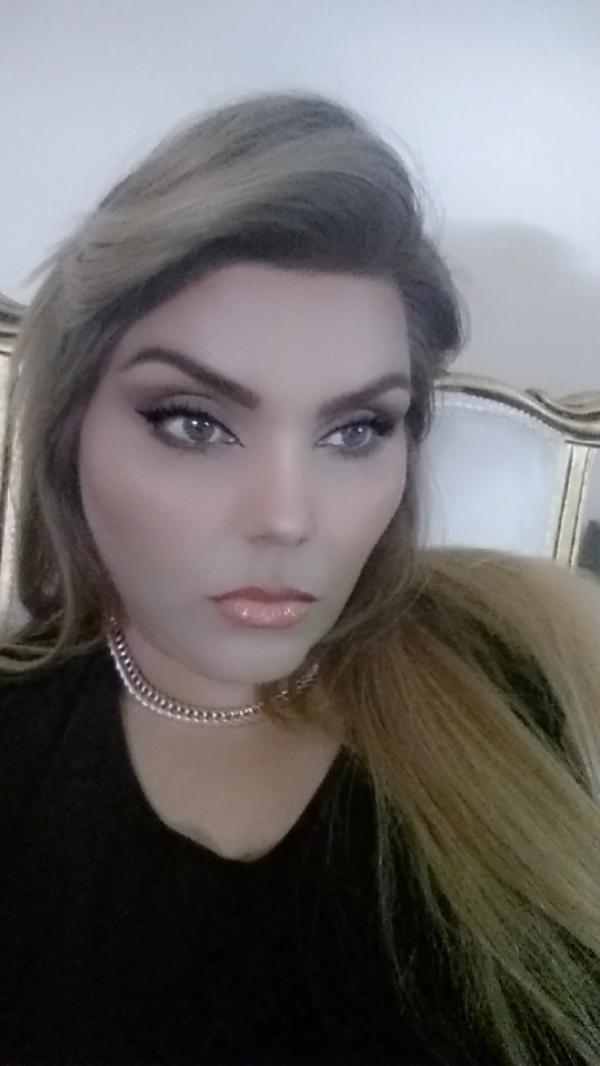 تصویر پروفایل دنیا