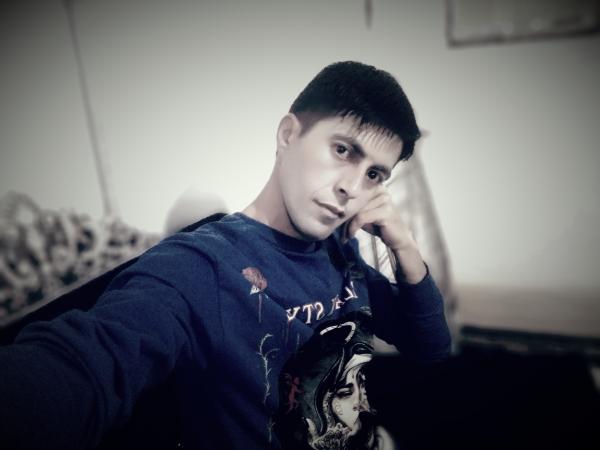 تصویر پروفایل علی