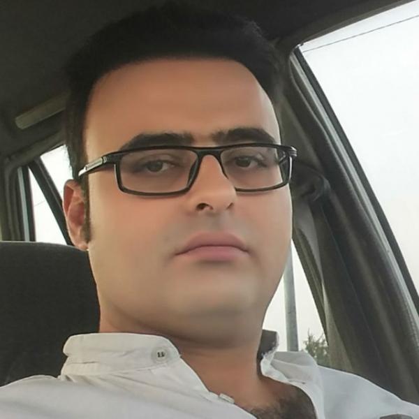 تصویر پروفایل آرش