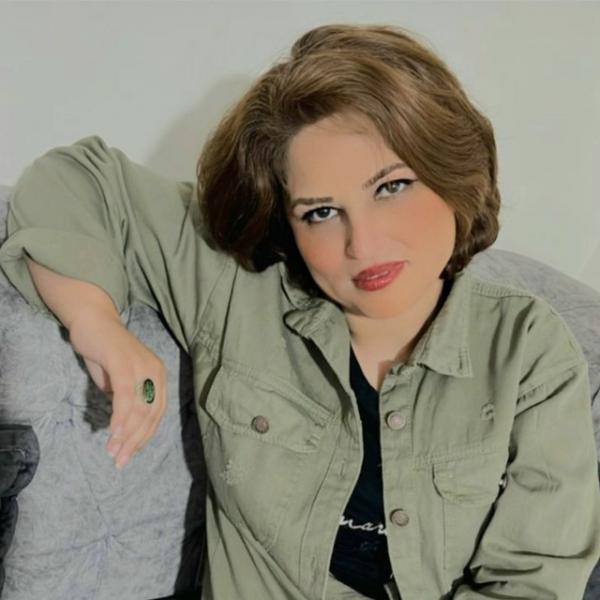 تصویر پروفایل عاطفه