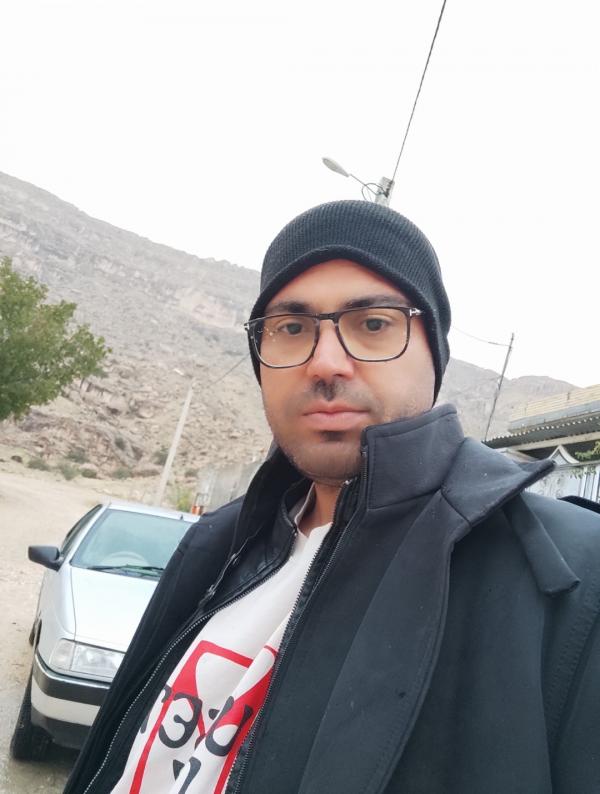 تصویر پروفایل سیاوش