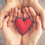 دوست دختر من نازه اسمشم مهنازه